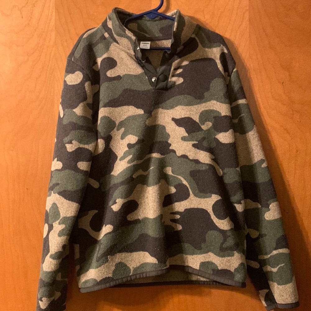 Boys Old Navy Pull Over